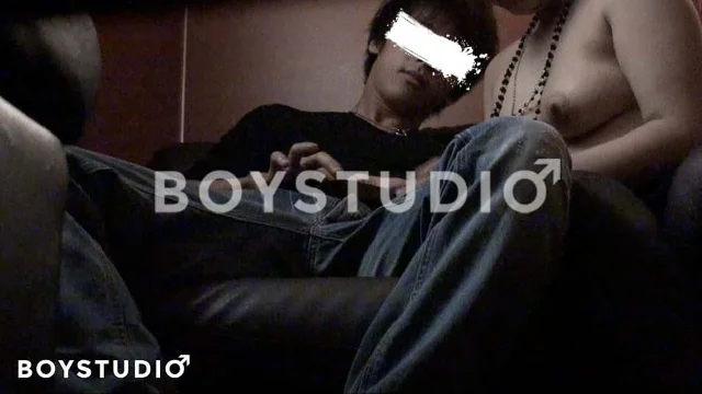 BOY STUDIO 0282