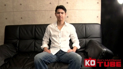 01-23-0063-01 俳優顔の現役モデル