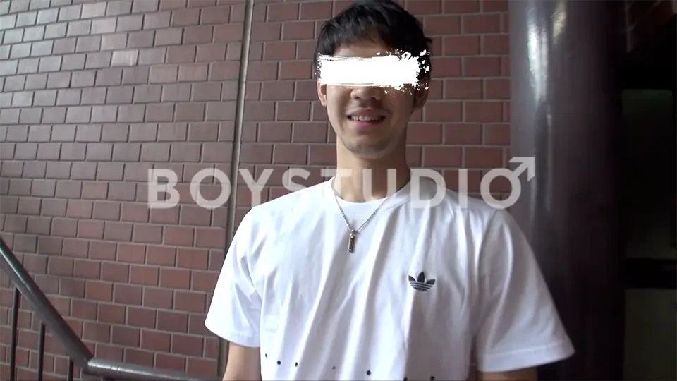 BOY-394 再編集！スタイル抜群！爽やかイケメンを逆ナンパ！交渉成立で個室へGO！